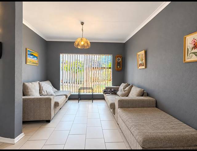 5 BEDROOM HOUSE FOR SALE IN SUNWARD PARK